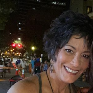 Meet your Posher, Alysha